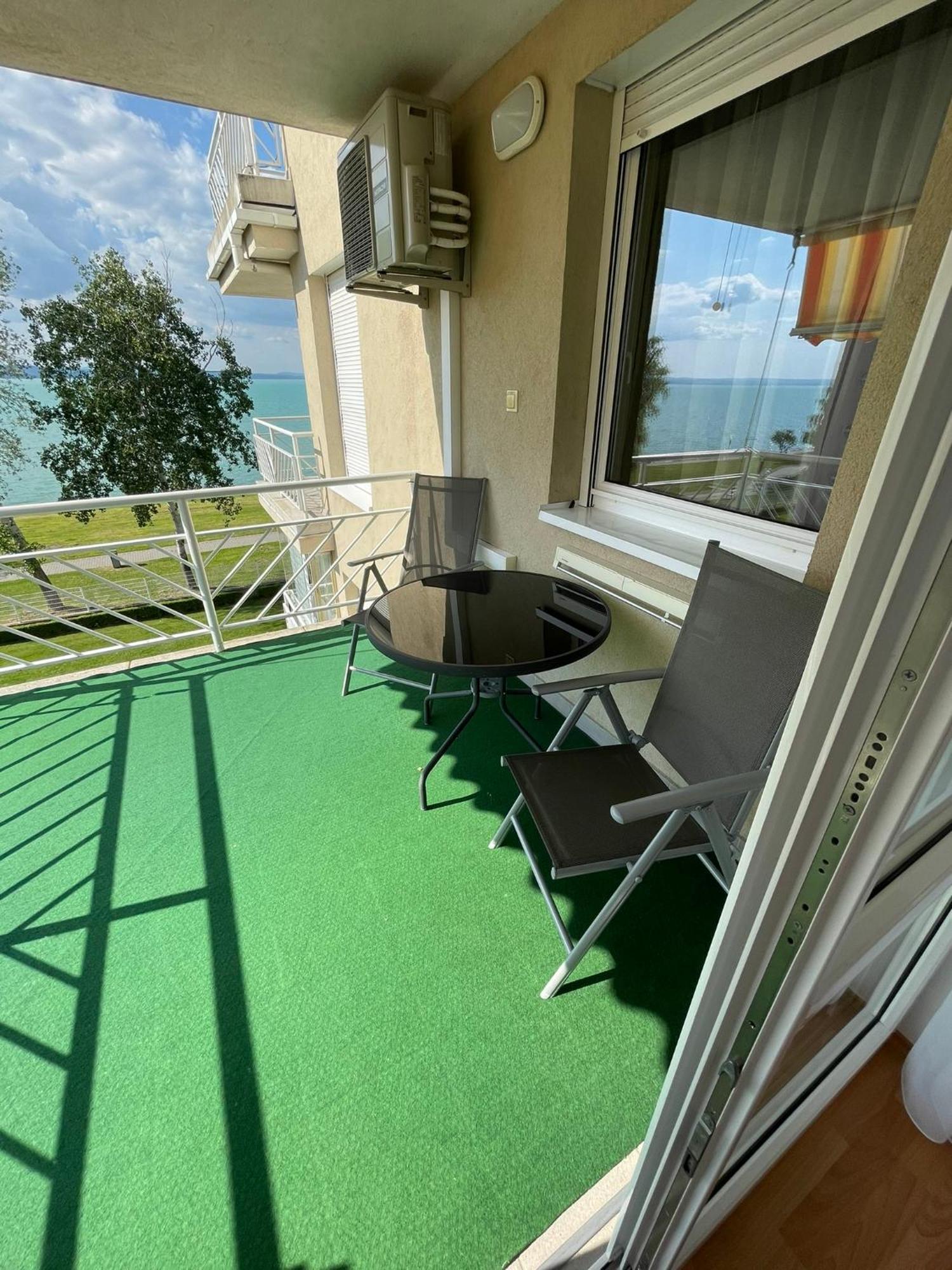 Blanca Apartman Siofok Luaran gambar